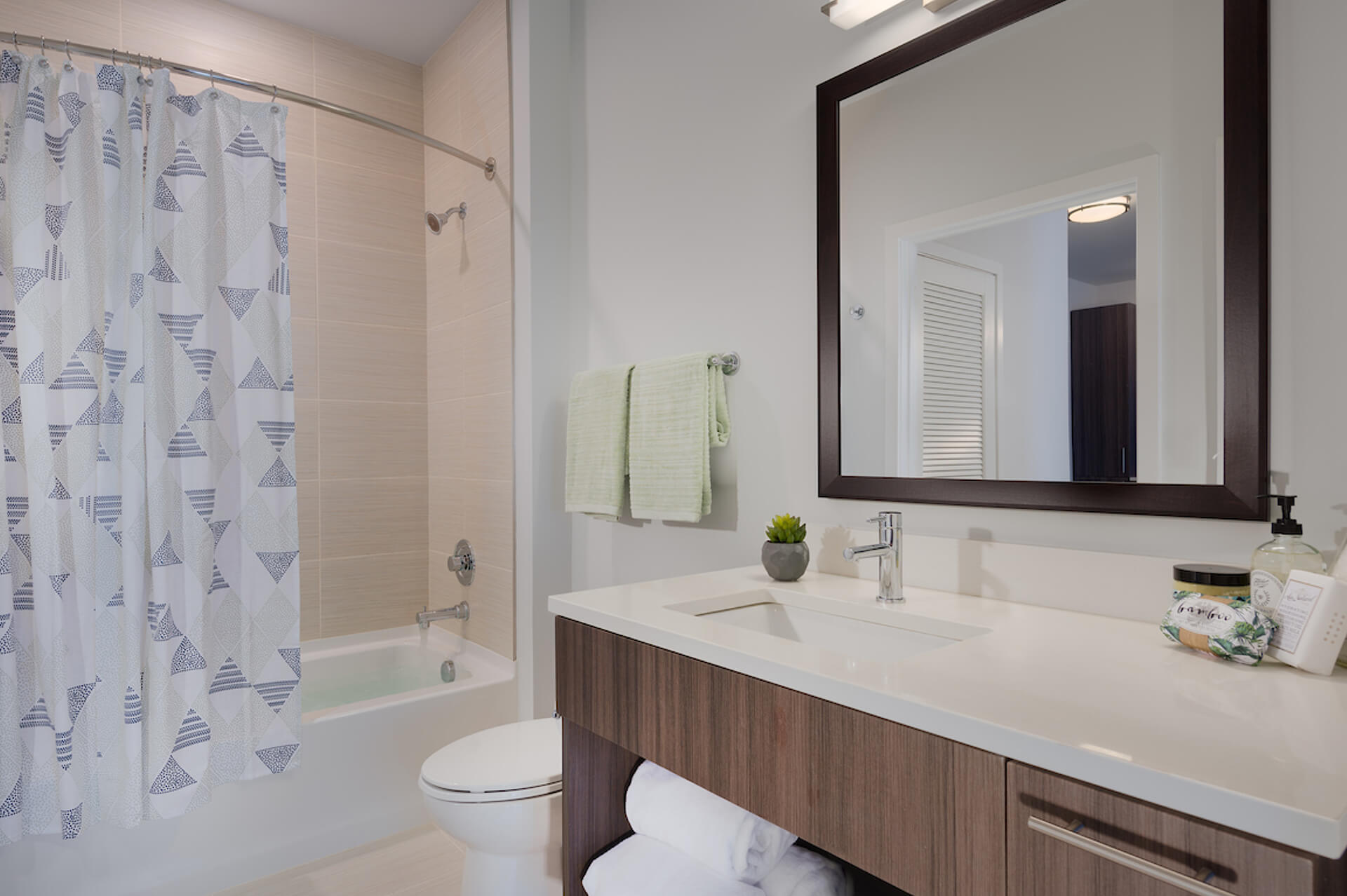 Modern finishes in a contemporary bathroom design